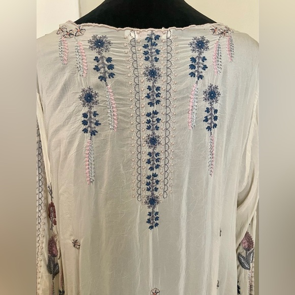 Stunning Johnny Was Silk Embroidered Top - Picture 4 of 8
